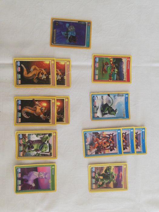 Cromos Invizimals - Batalha dos Caçadores