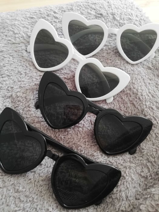 Okulary serca czarne i białe