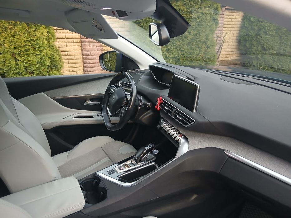 Авто в хорошому станні