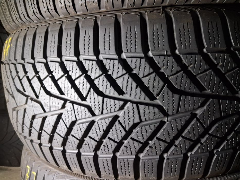 225/45 R18 Yokohama РЕЗИНА зимова Пара