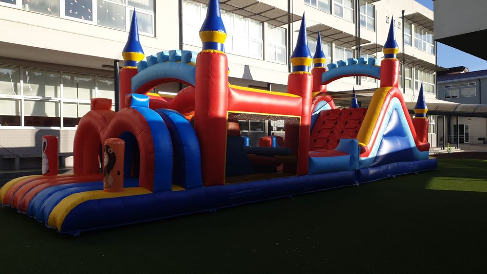 Insuflável Pista de Obstáculos (novo)