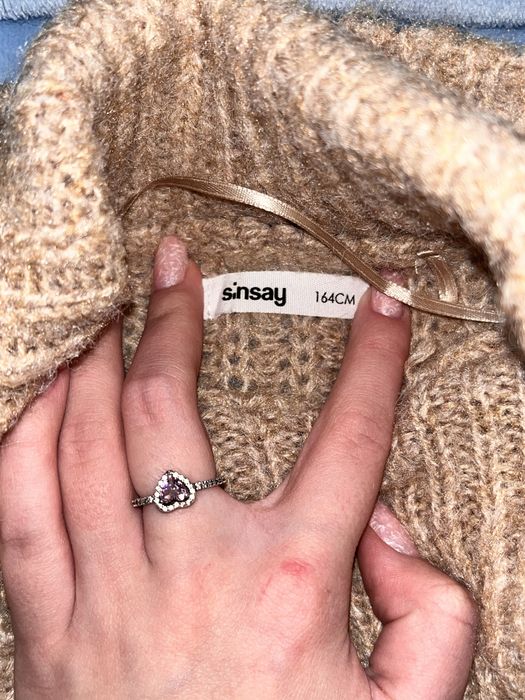 Кофта жіноча.