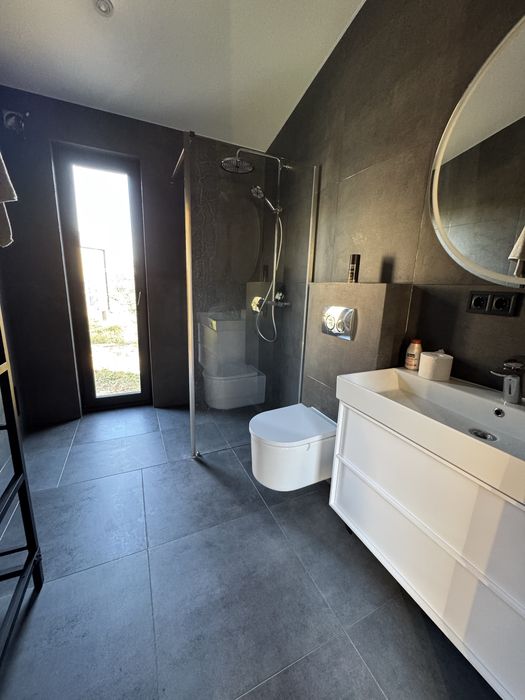 Подобова оренда будинків  з чанами!У нас тепло    і є світло!!