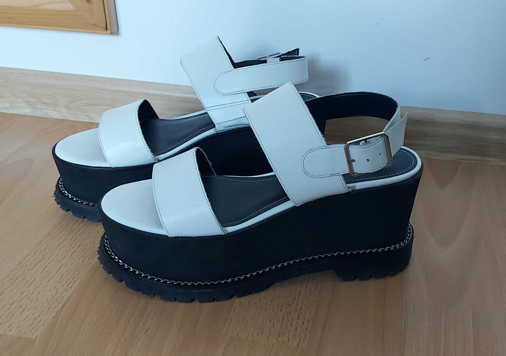 Sandały na platformie Kendall&Kylie