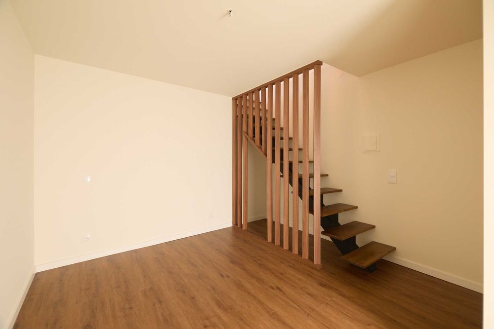 Moradia T1+1|Remodelação 2026|Polima, São Domingos de Rana, Cascais.