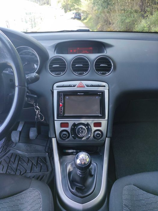 PEUGEOT 308 SW 1.6 HDi Diesel 112 cv  Executive, Caixa manual de 6 velocidades