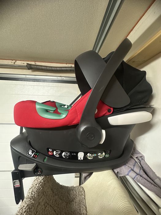 Fotelik-nosidelko CYBEX ATON B2 i-Size z baza isofix