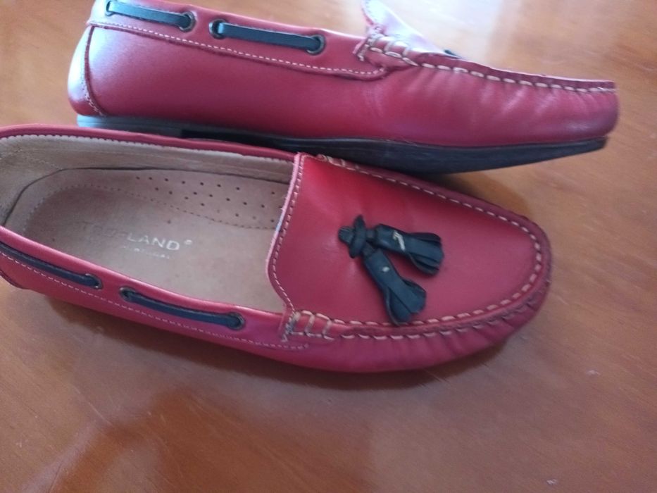Sapatos vermelhos  - Trofland