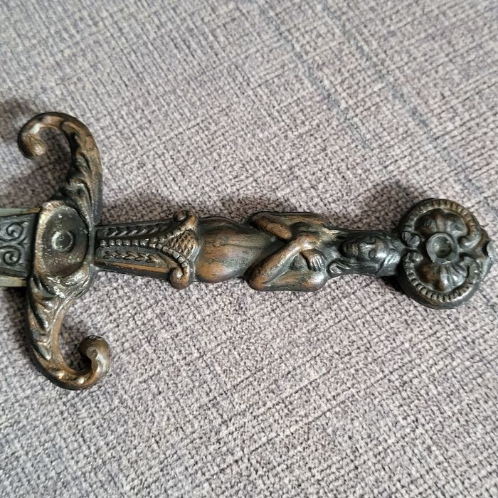 Stary nóż do otwierania kopert