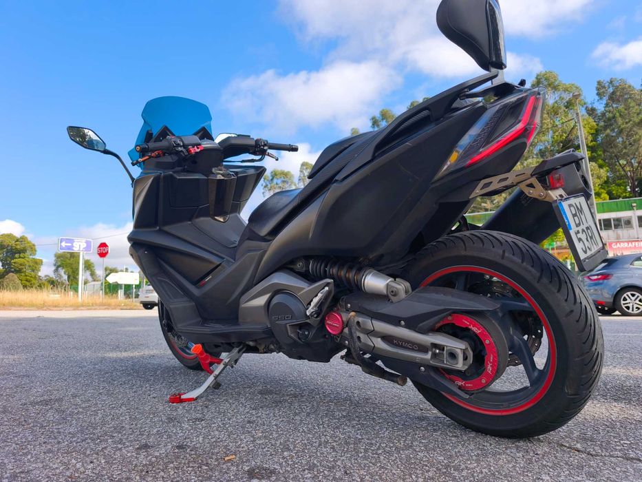 Kymco AK 550 Akrapovic