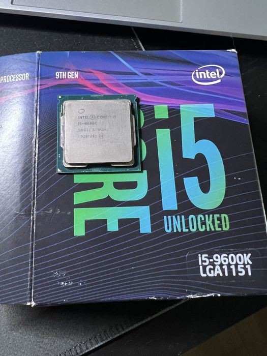 Vendo CPU I5 9600K