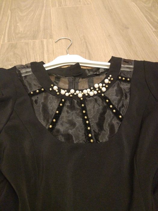 Bluzka baskinka czarna elegancka