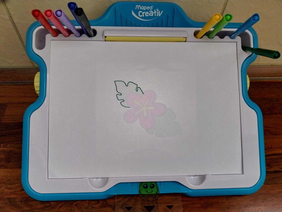 Projektor Maped Creativ podświetlana tablica do rysowania