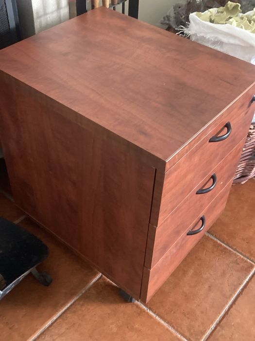 Móvel de escritório para apoio