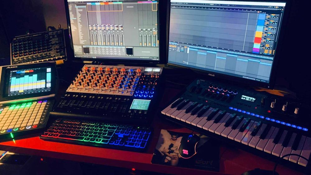 Korg Zero8 - mikser DJ interfejs nie Pioneer Ecler Rane Serato Traktor