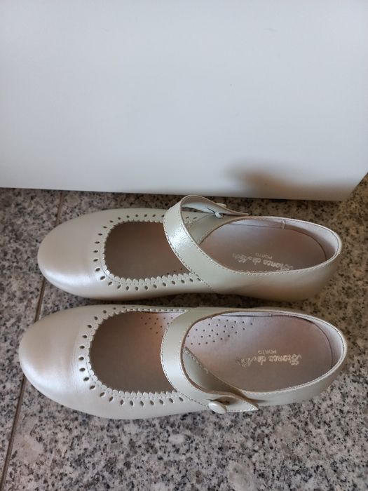Sapatos menina em pele cerimónia (beje metalizado)