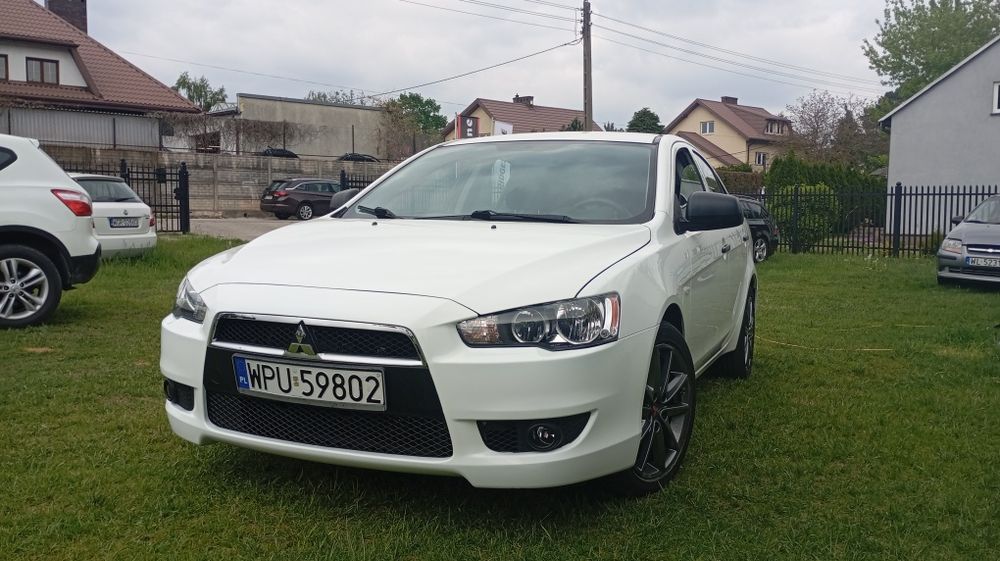 Mitsubishi Lancer 1.6 w ładnym stanie