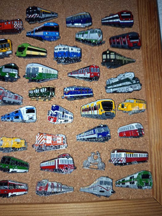 Pins de comboios