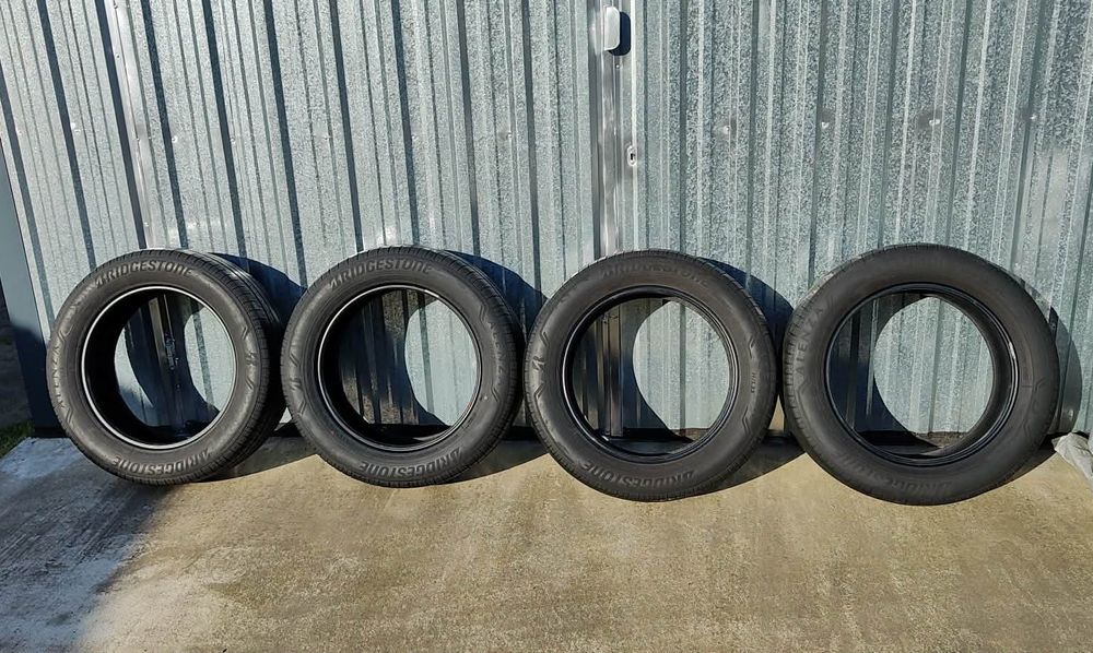 Opony letnie Bridgestone Alenza H/L 33 225/60 R18 100 H Komplet opon.