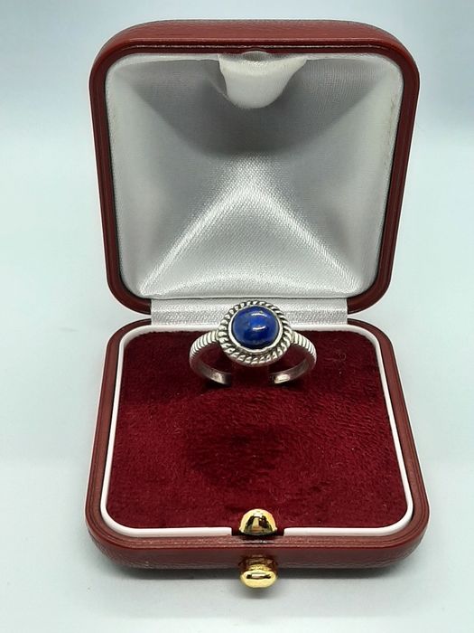 Piękny pierścionek ze srebra, srebro 925 z lapis lazuli