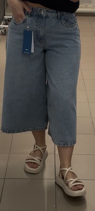 Джинсові штани укорочені