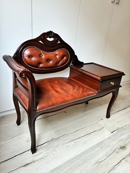 Namoradeira / Móvel para Telefone