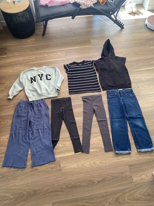 Zestaw 134 spodnie jeansy leginsy bluzy gratisy