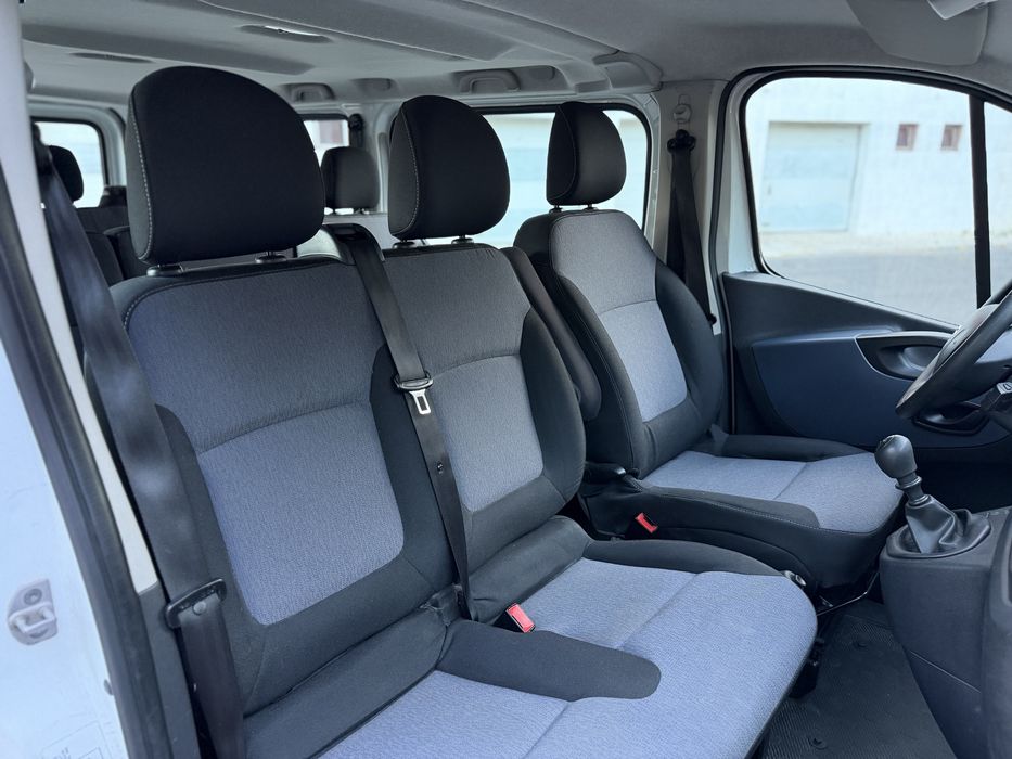 Opel Vivaro — fotografia 9
