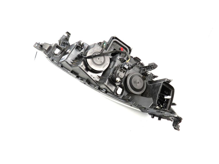 Farol Normal Renault Megane Iv Hatchback Ref: 260607505R 2015 - 2026
