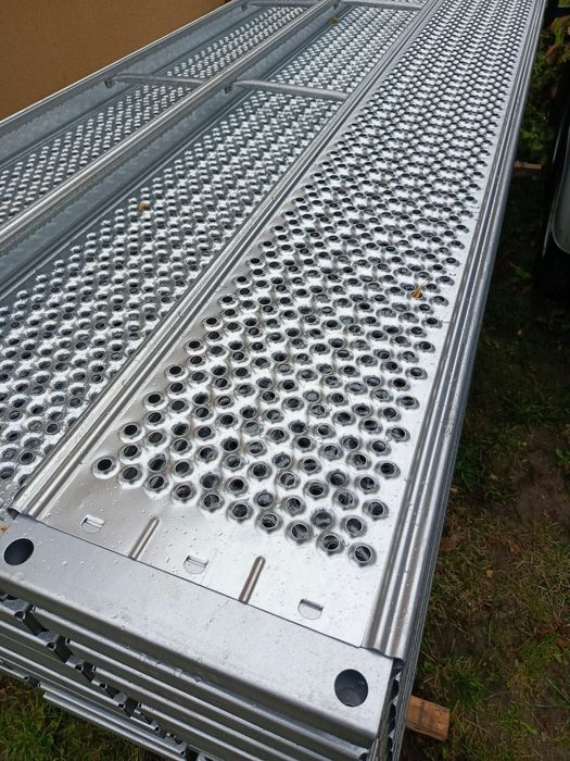 Rusztowanie elewacyjne poznańskie  ocynk ogniowy nowe Dotacja z Urzędu