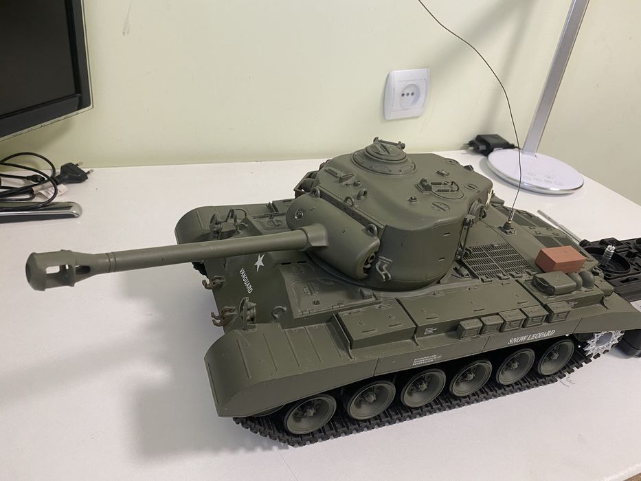 Радиоуправляемый танк Heng Long LEOPARD SNOW 1/16 (3838)