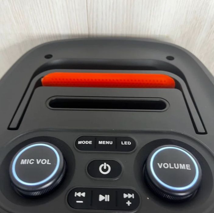 Портативна гучна Bluetooth колонка с підсвіткою і мікрофоном PartyBOX 320