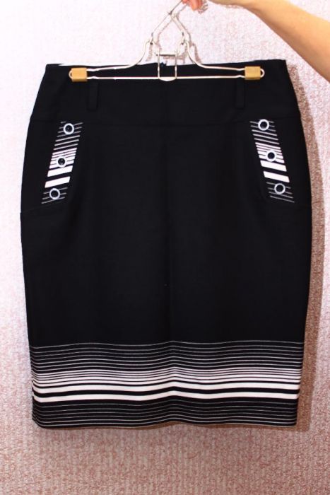 Женская юбка.,совершенно новая,немного заужена снизу,