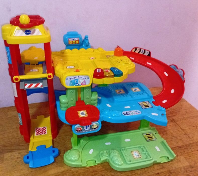 Іграшка VTech Go! Go! Smart Wheels Park and Learn " Гараж"