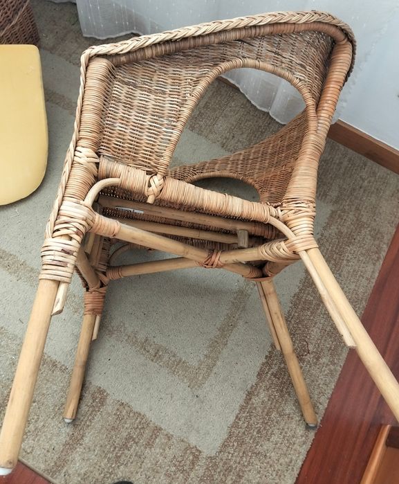 Cadeira/Poltrona de verga/rattan com almofada
