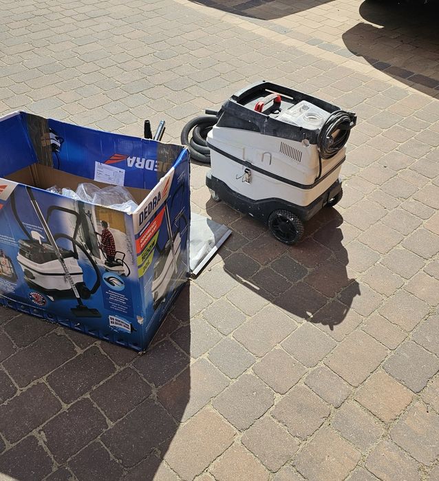 Odkurzyć z filtrem wodnym 1600w 30L DEDRA DED6603