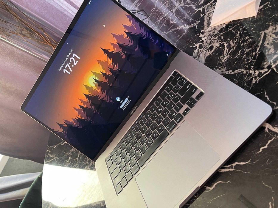 MacBook Pro 16 2019