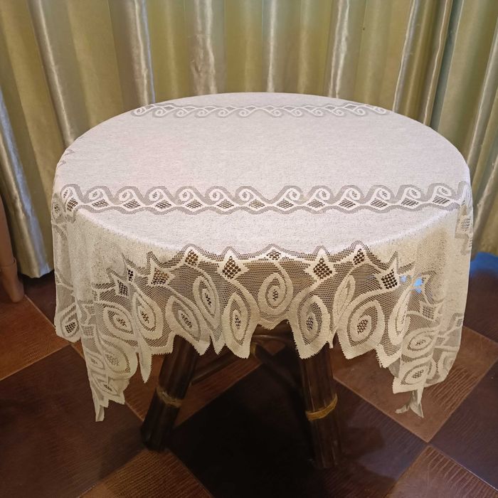 Скатерть  на.  стол