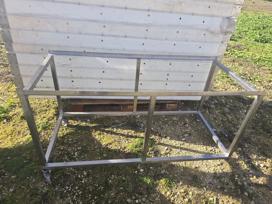 Tabuleiros Nylon + 2 carros inox