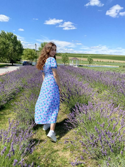 Сукня коктейльна літня