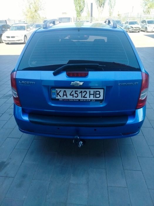 Автомобіль Шевроле Нубіра