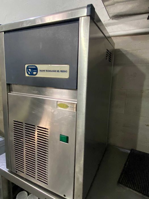 Máquina gelo NTF 20kg