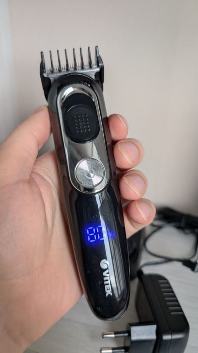 Черная электро Бритва VITEK VT-2549 BK портативная для стрижки волос
