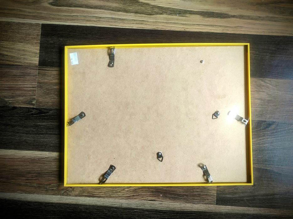 Duża, żółta ramka