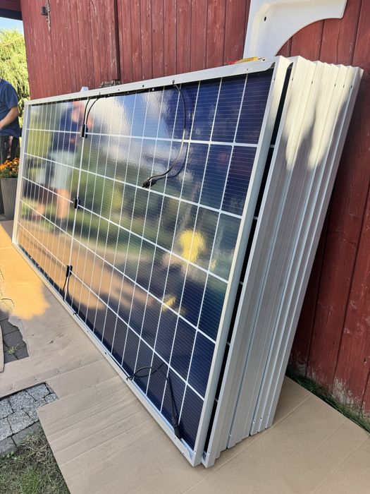 Panel fotowoltaiczny 650W JaSolar