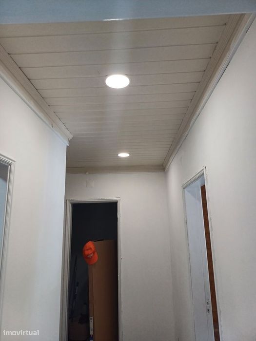 Apartamento T0 com cozinha equipada na Guarda