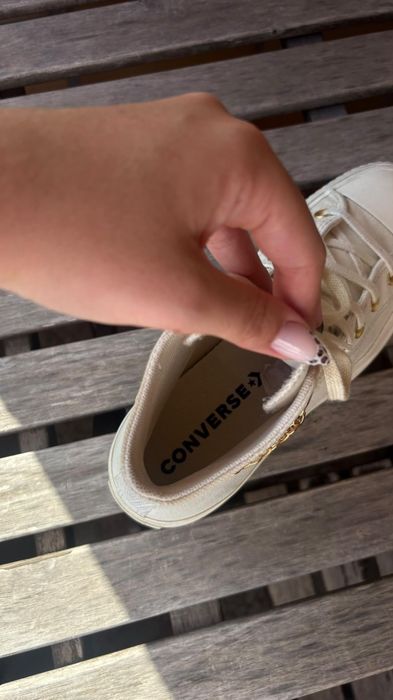 Sapatilhas Converse Chuck Taylor Plataforma Brancas com Corrente Dourada e Coração