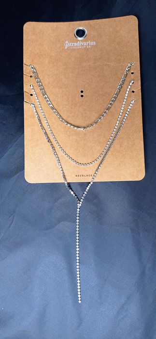 Колье Stradivarius