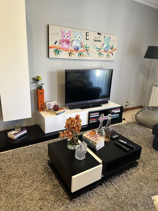 Mobilia de sala de jantar/estar + consolda de entrada