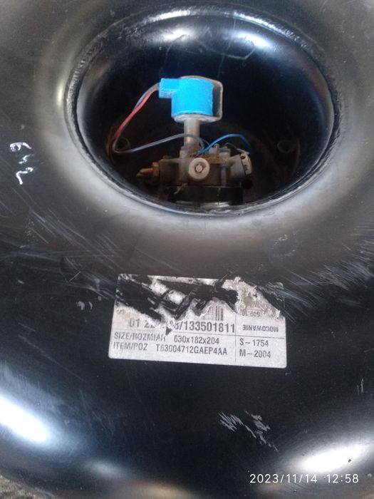 Газовый баллон  . Редуктор.